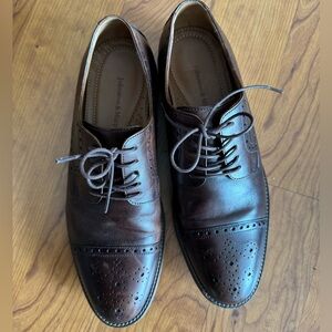 Johnston & Murphy Dark Brown Leather Oxfords size 8